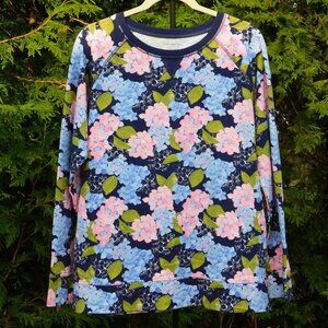Real Comfort by Chadwicks Hydrangea Print Raglan Sweatshirt with Side Slits